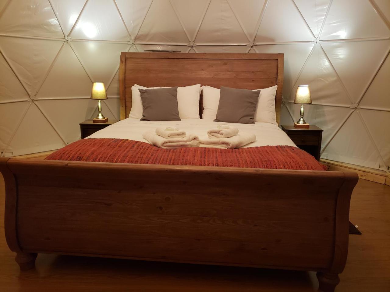 Вилла Garden Domes Пуэрто-Наталес Экстерьер фото